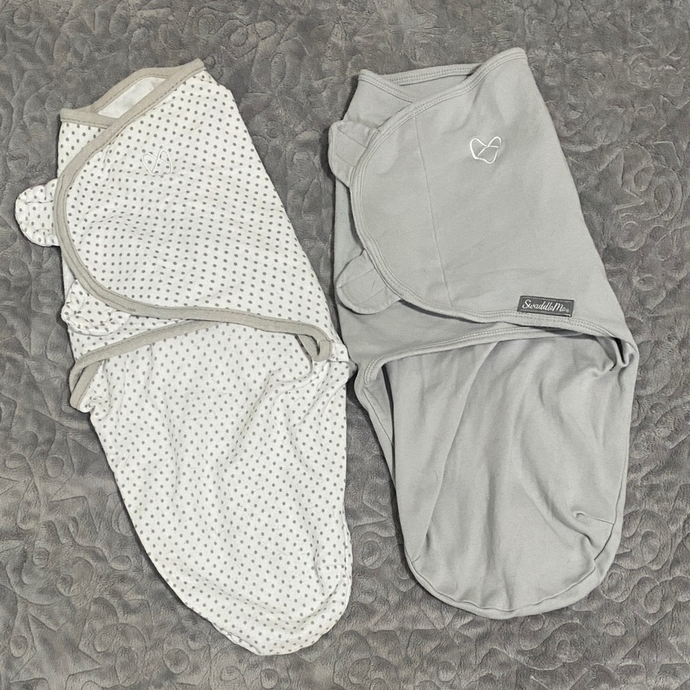 SwaddleMe Polka Dot and Solid Gray Baby Wraps